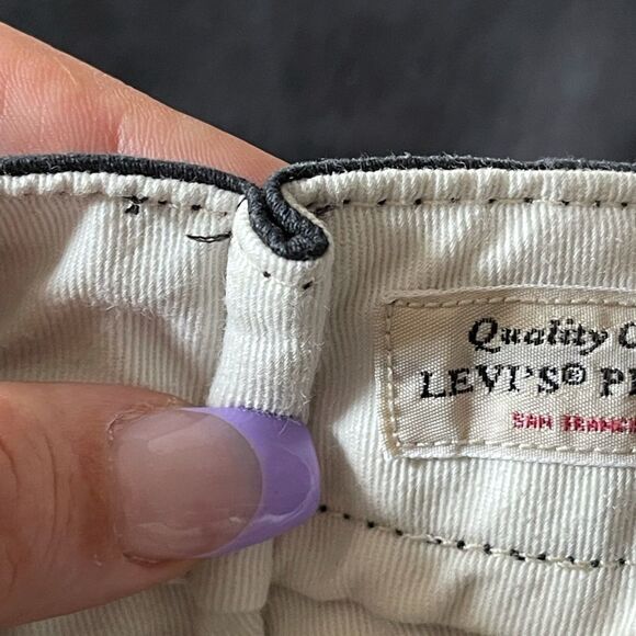 vintage Levi’s black 11” high rise jeans - Picture 11 of 13